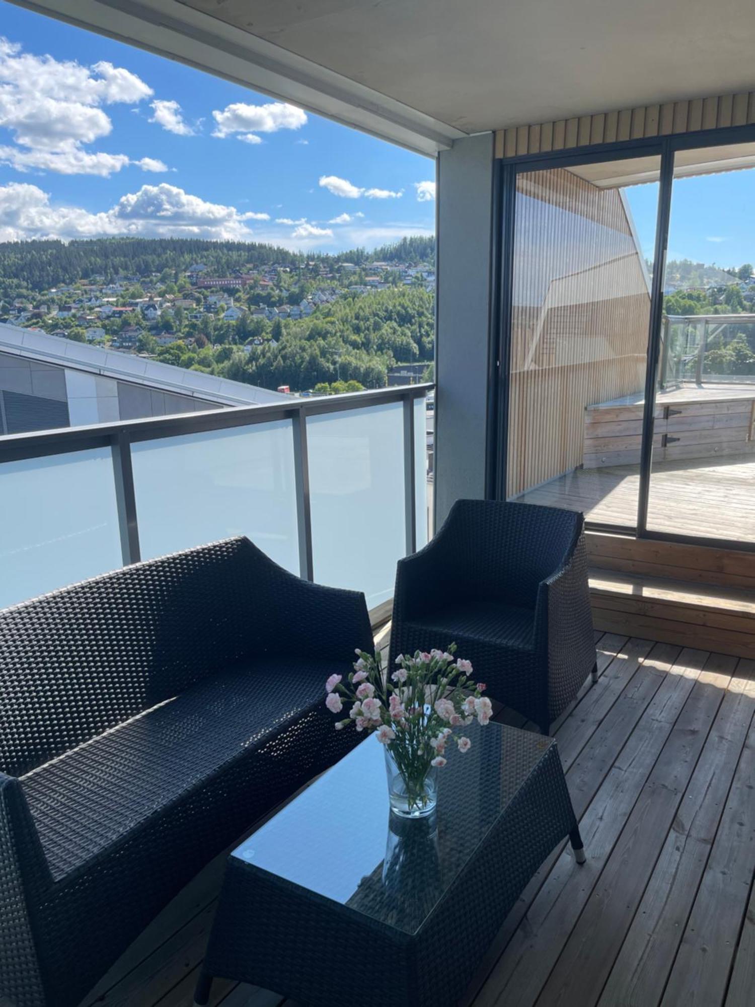 Penthouse - * Lillestrom